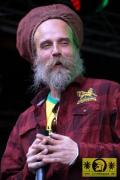 Uwe Banton (D) and Ganjaman 21. Reggae Jam Festival - Bersenbrueck 25. Juli 2015 (1).JPG